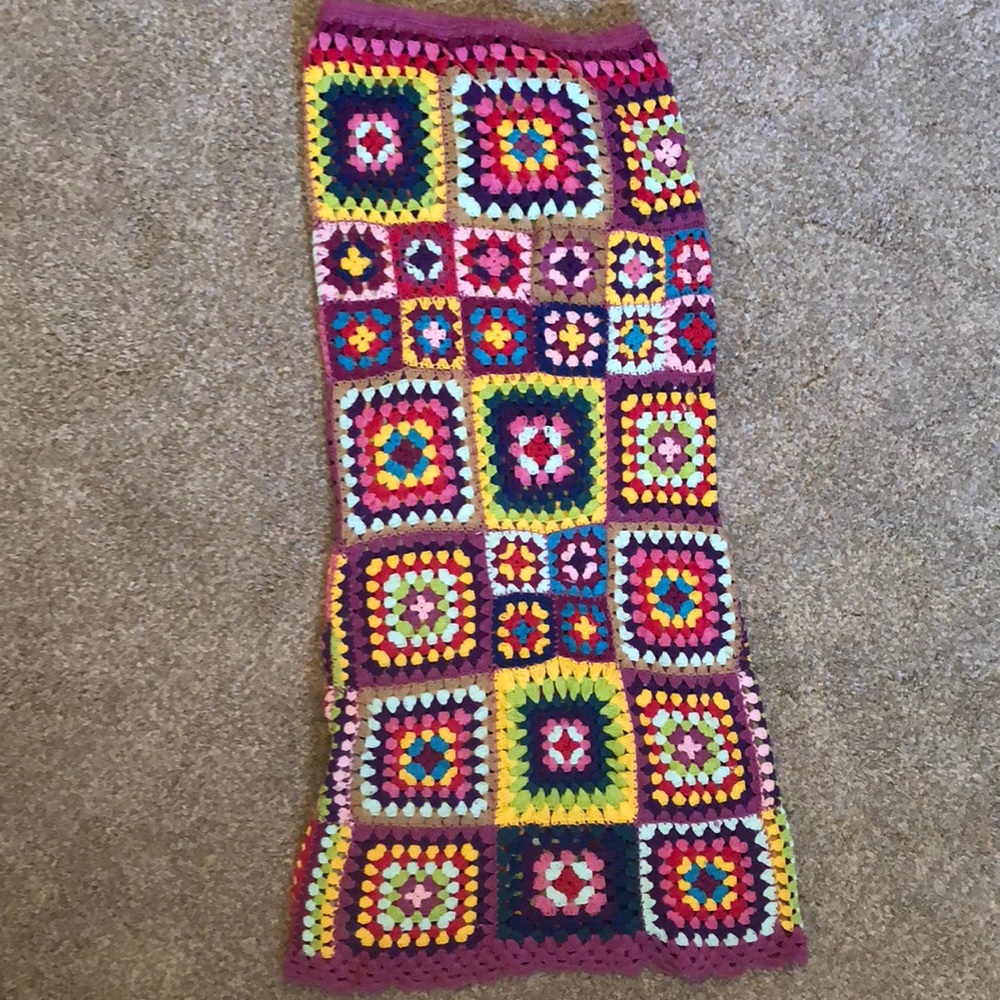 SOLD BNWOT Spell Designs Carnaby Crochet Skirt M/L - Picture 3 of 5
